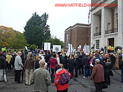 Another crowd shot in front of County Hall