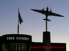 DH88 Comet Racer model and top of The Comet Hotel