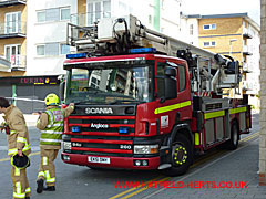 Scania P260 Angloco EK5 DNY turntable ladder - front view