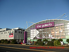 The Galleria shopping mall - London end