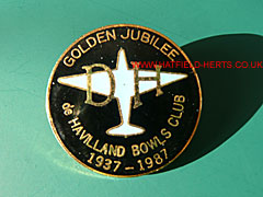 de Havilland Bowls Club enamelled golden anniversary badge