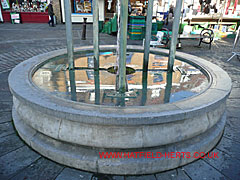 Close up of Confluence sculpture, Salisbury Square