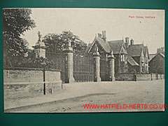 postcard of the Gates at Hatfield House 